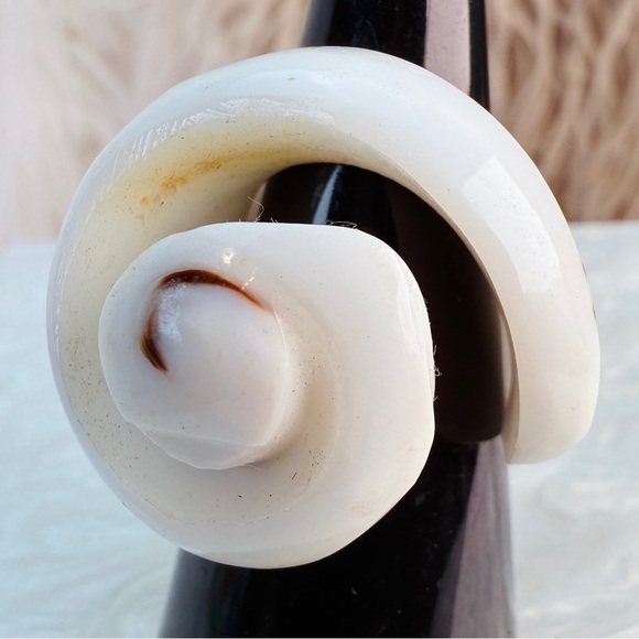 Interesting shell snail beach island chic ring - Picture 6 of 7
